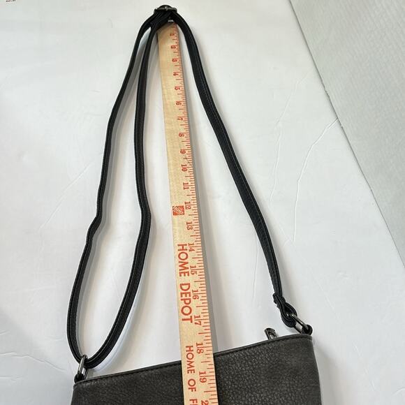 Casa diNova Vegan Crossbody Purse Black and Gray Pebbled Leather. Strap Adjusts - Picture 9 of 13